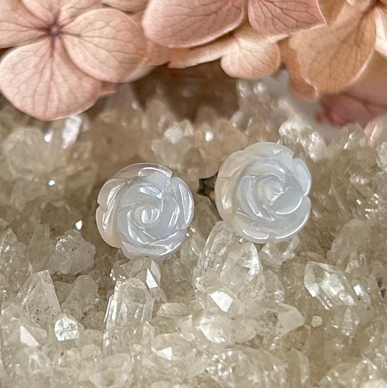 グレーオニキス 薔薇 ローズ チタン スタッドピアス a